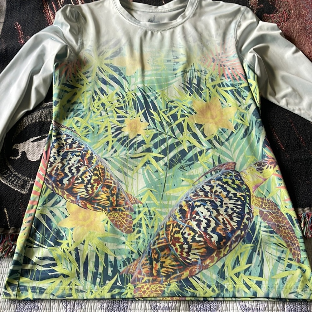 Guy Harvey Performance Medium Sea Turtle Hawksbill Long Sleeve